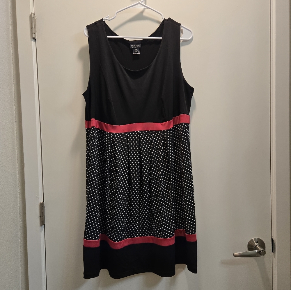 🫶🏽4/$15 En Focus 18W polka dot dress